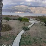 Virginia Villa Lixouri